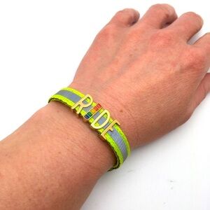 Silver Buckle Reflective Gold Charm Bracelet 9 Inch